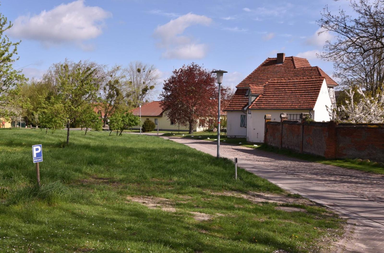 Forsthaus Lelkendorf / Ferienwohnung Eksteriør billede